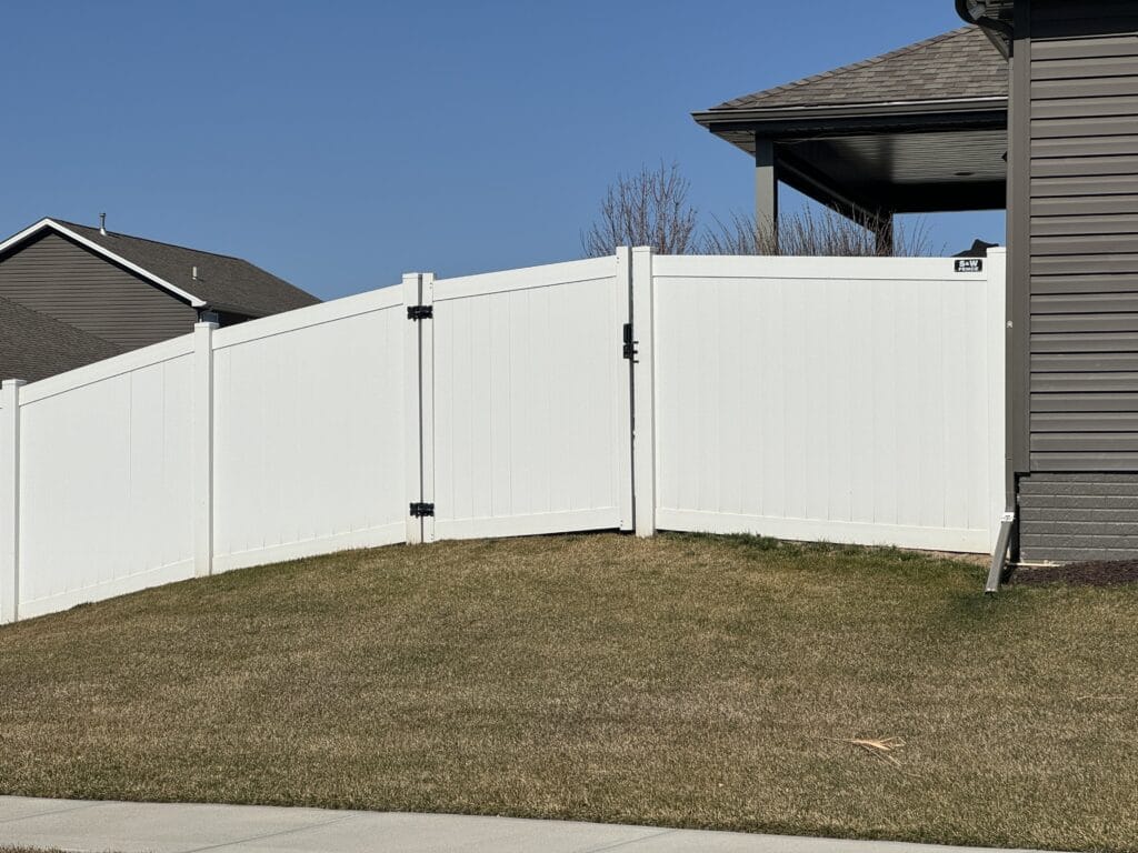 Noise reduction fencing