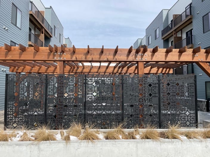 clove custom fence 2