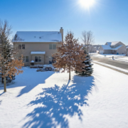 Residential home in Omaha Ne without a fence